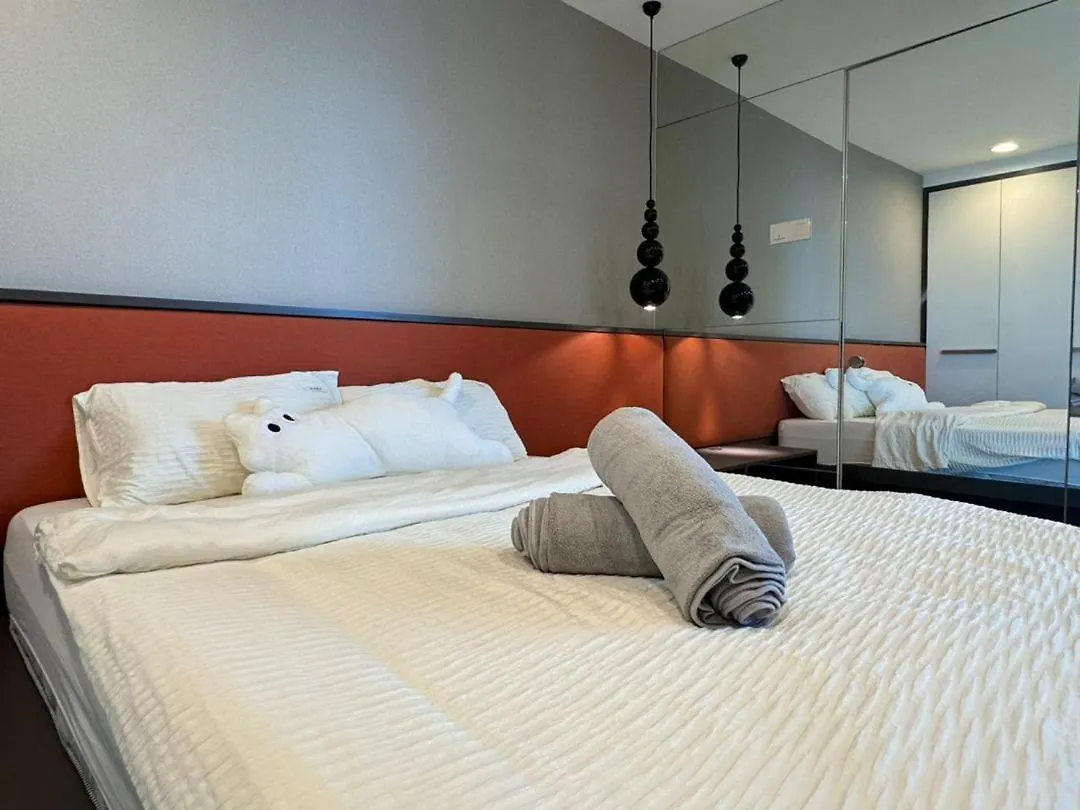 Aparthotel Creamy Style 1 Bed Near Mid Valley Kuala Lumpur